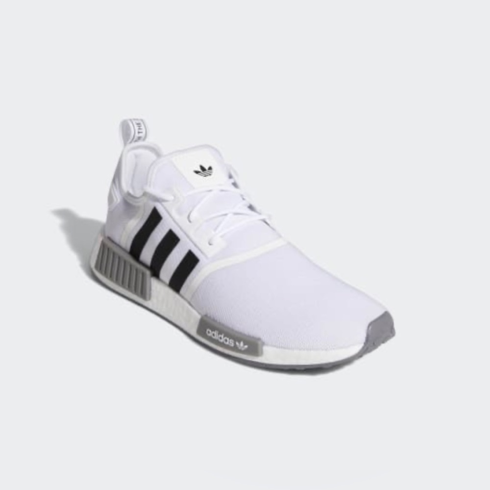 Adidas NMD R1 Primeblue Men’s Running Shoes CWHT/CBLK/GREY5 GZ9261